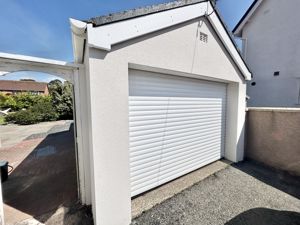 Photo 33- click for photo gallery